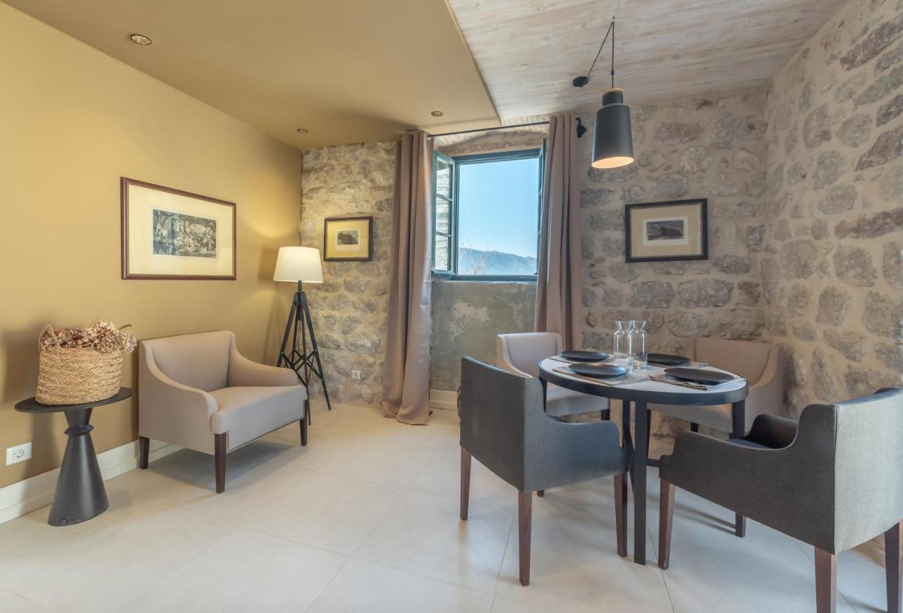 Apartments Gabela Рисан Экстерьер фото