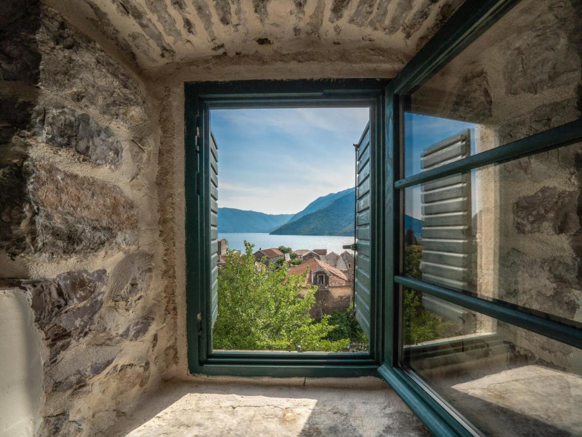 Apartments Gabela Рисан Экстерьер фото